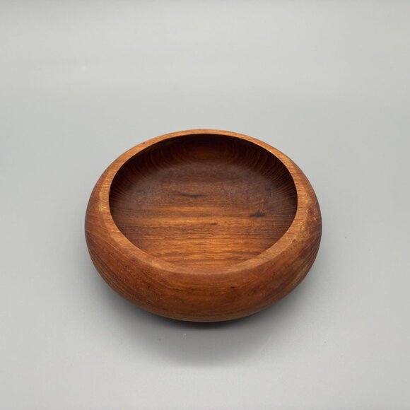Vintage Teak Wooden Salad Bowls Set of 4 Mid Century Dining - Picture 3 of 10